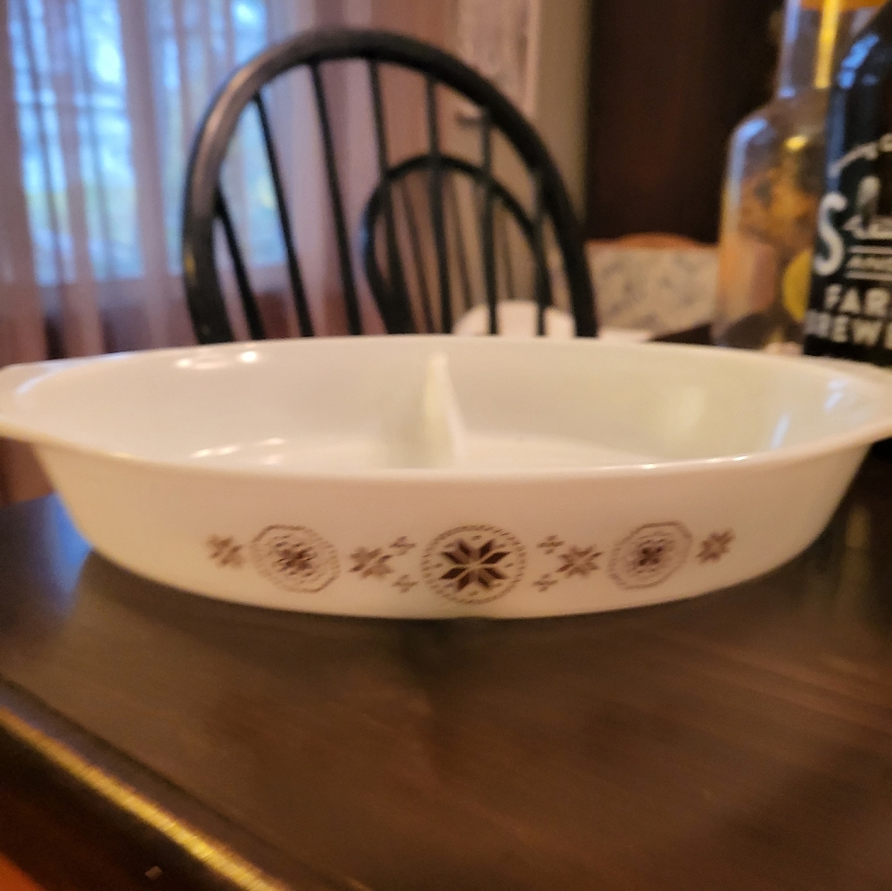 Vintage Pyrex Town & Country Divided Casserole
